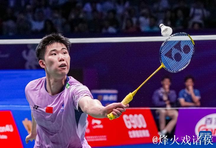 中国羽毛球大师赛:翁泓阳力克林俊易夺得男单桂冠 中国羽毛球大师赛:翁泓阳力克林俊易夺得男单桂冠